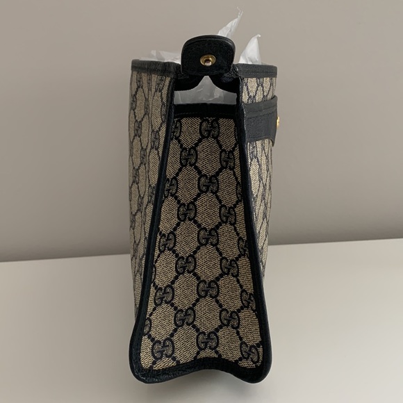 Authentic & Gorgeous Vintage Dark Blue Gucci Travel Clutch/Pouch - Picture 6 of 17